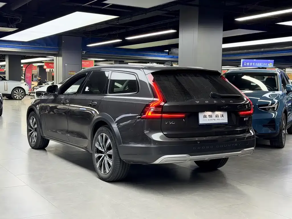 Volvo V90 — фото 3
