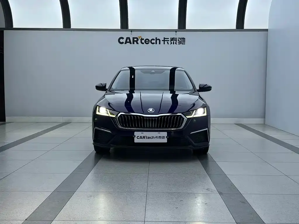 Skoda Octavia — фото 4