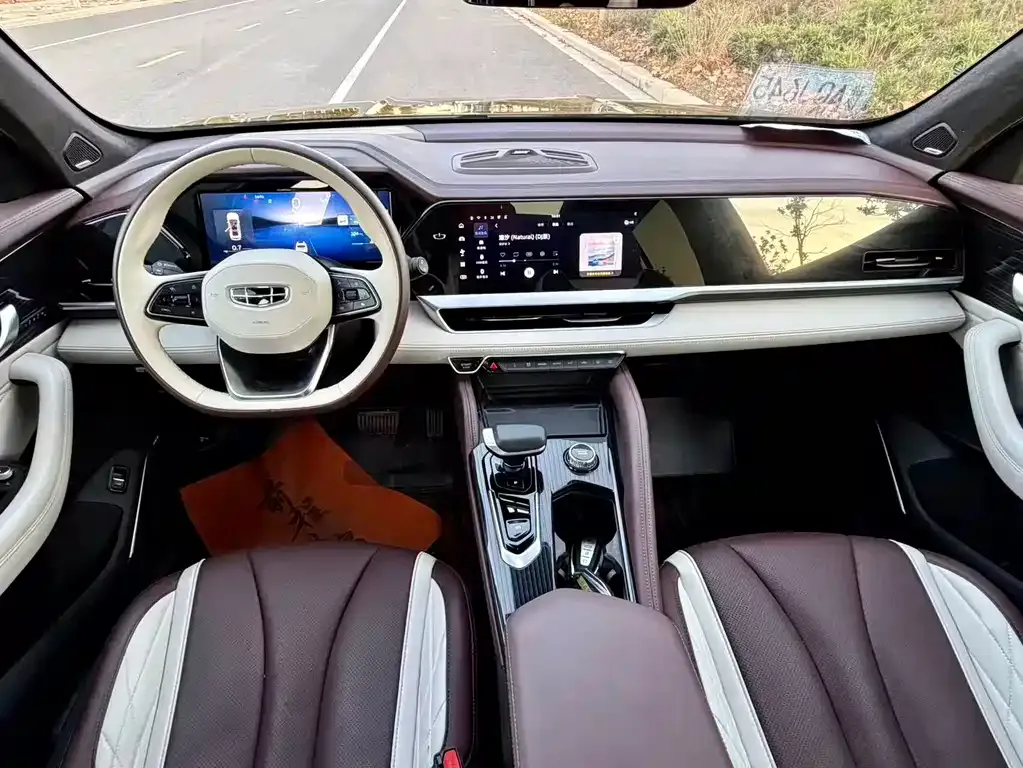 Geely Xingyue L 2023 из CN, фото 2