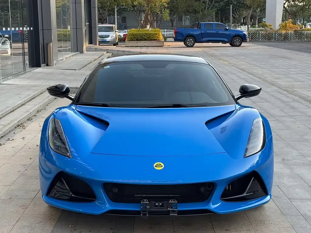 Lotus Emira — фото 4