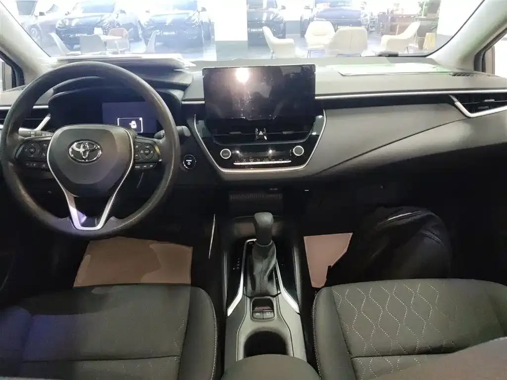 Toyota Corolla 2024 из CN, фото 3