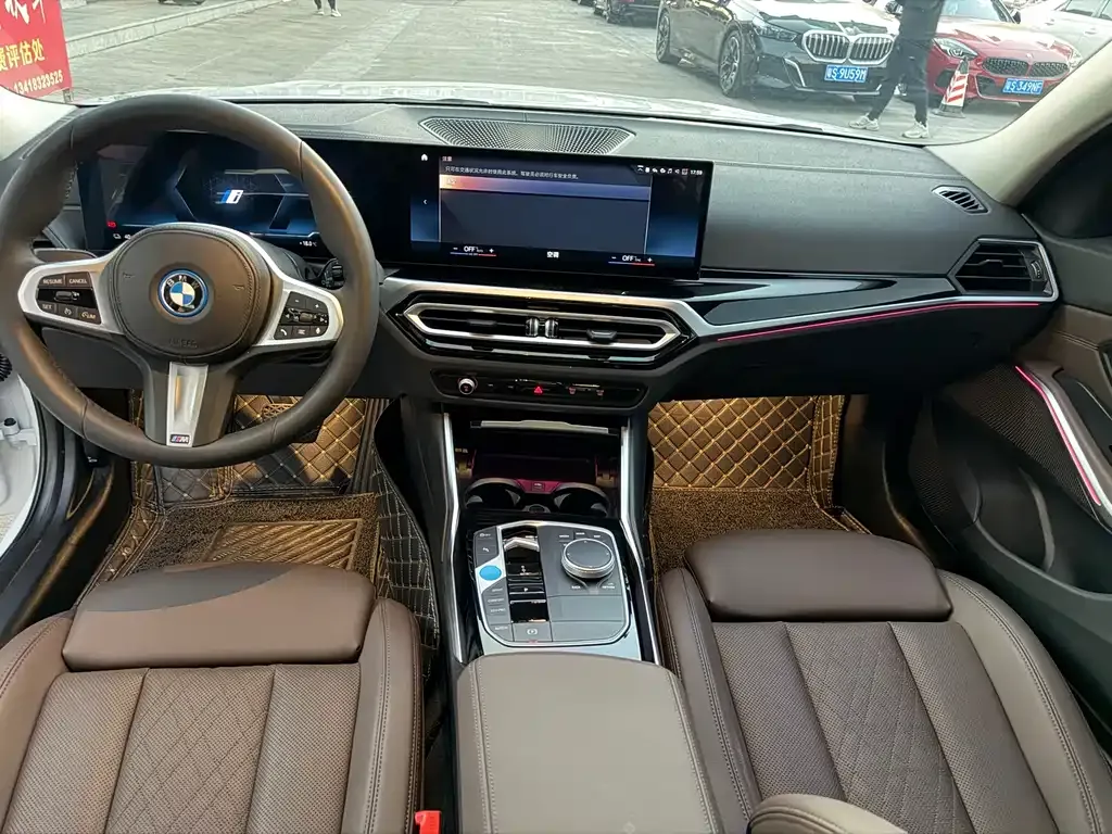 BMW i3 — фото 7