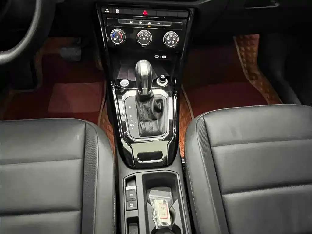 Volkswagen T-Roc 2021 из CN, фото 5