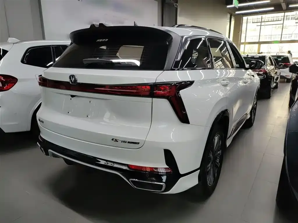 Changan CS75PLUS — фото 6