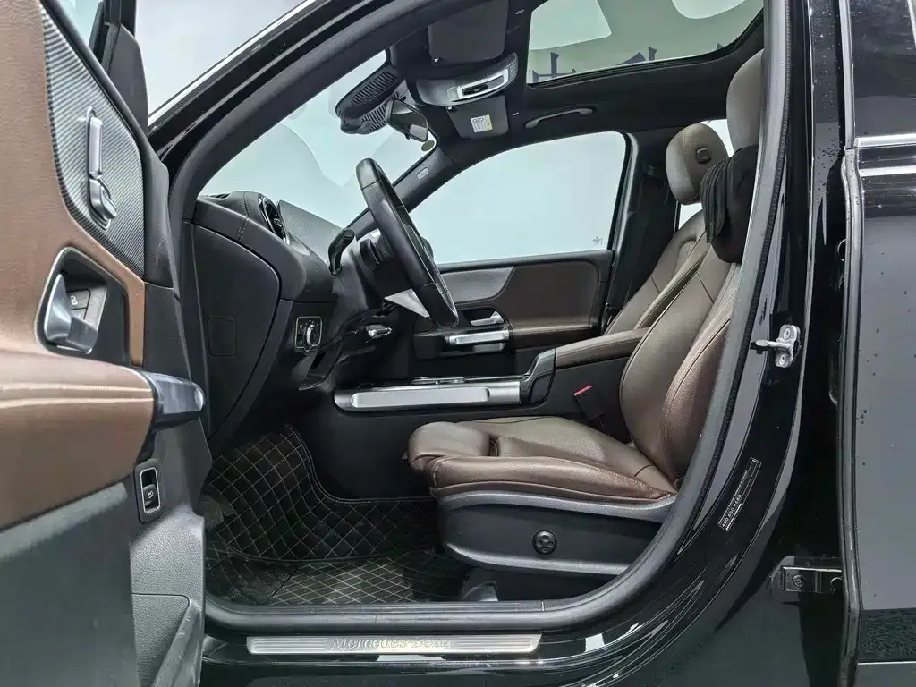 Mercedes-Benz GLB 2023 из CN, фото 8