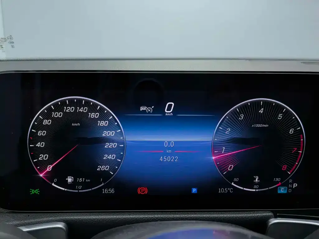 Mercedes-Benz GLB 2023 из CN, фото 2