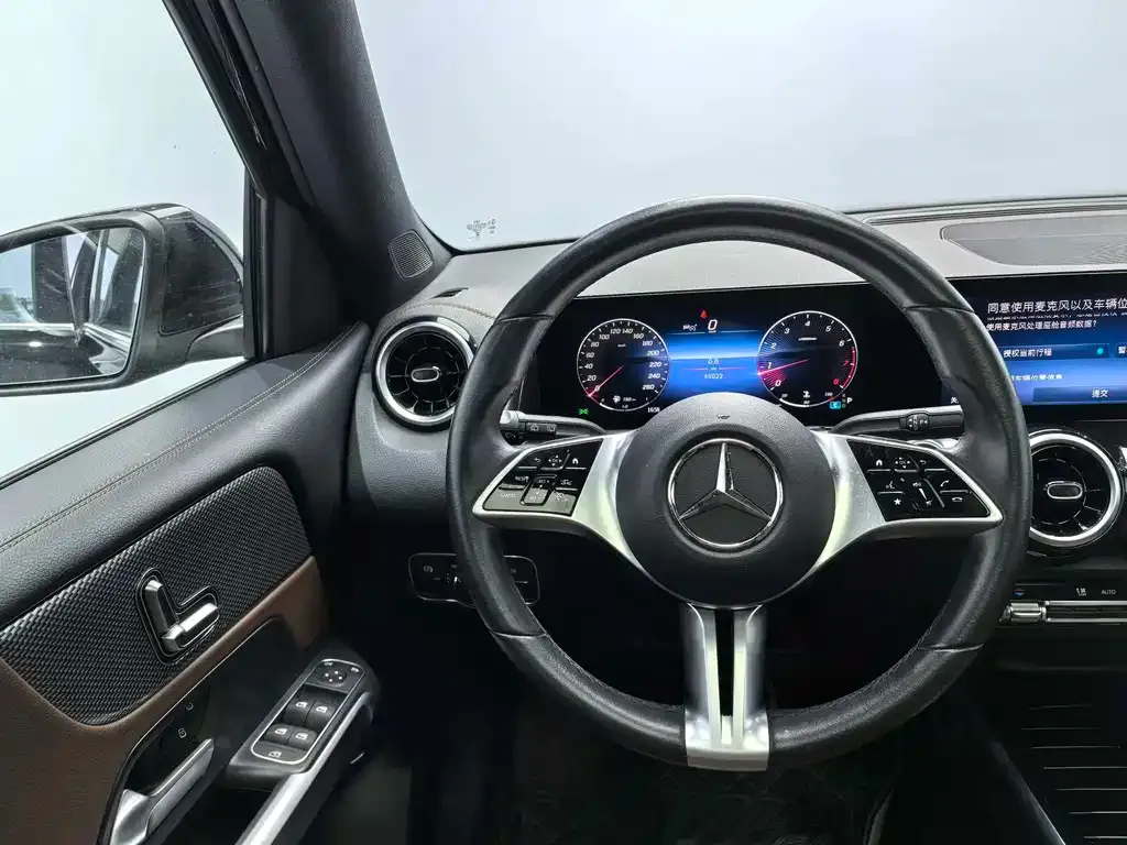 Mercedes-Benz GLB 2023 из CN, фото 9