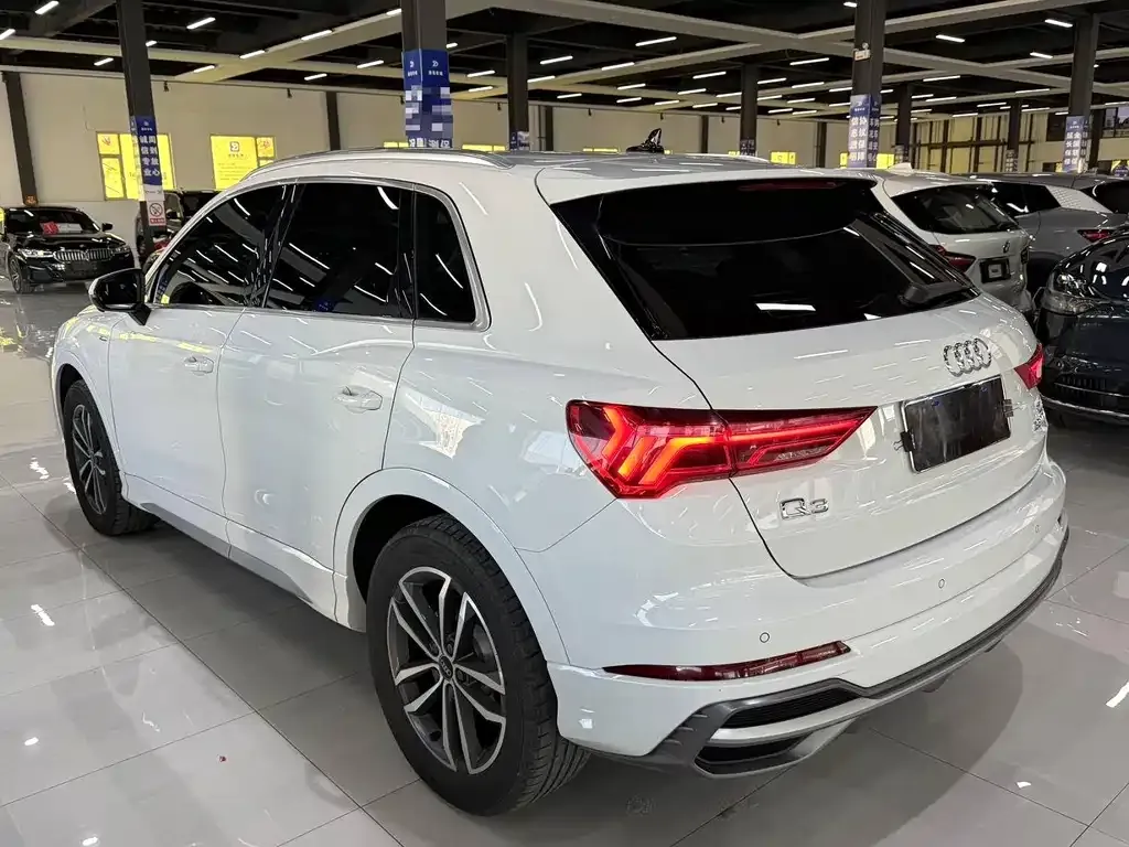Audi Q3 — фото 5