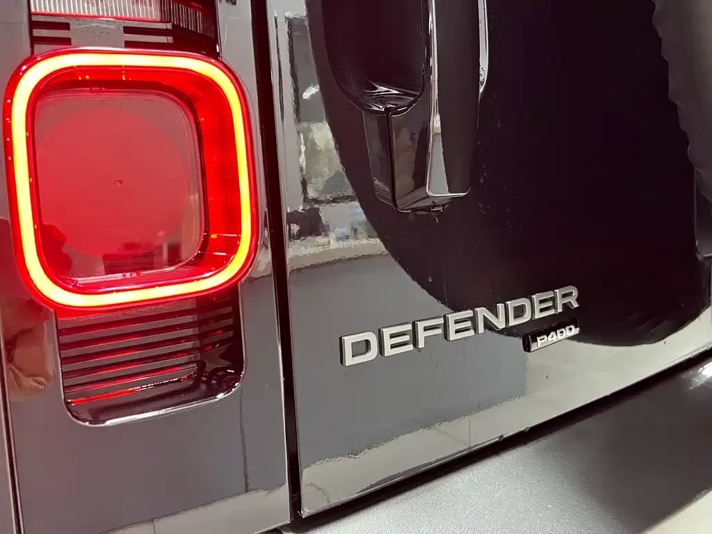 Land Rover Defender 2023 из CN, фото 2