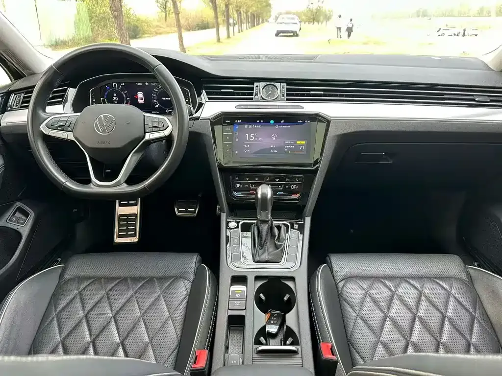 Volkswagen Magotan GTE PHEV 2023 из CN, фото 6