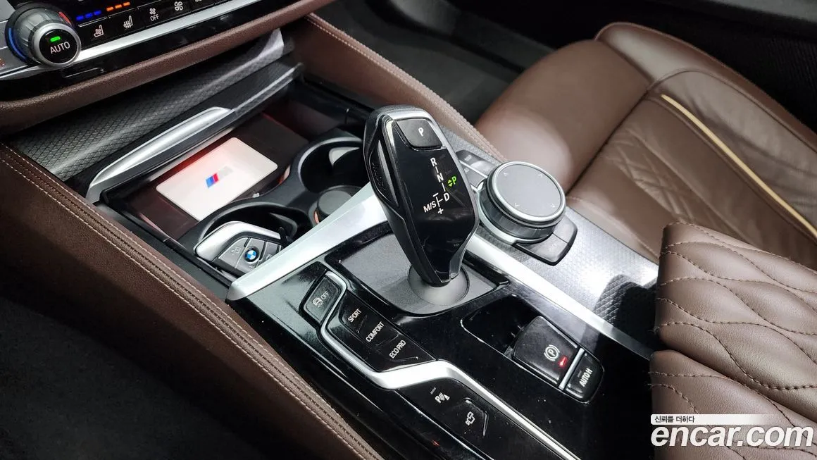 BMW 5-Series 2023 из KR, фото 10