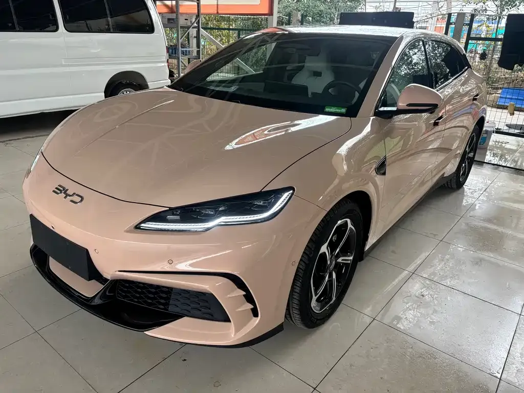 BYD Seal 06GT — фото 1