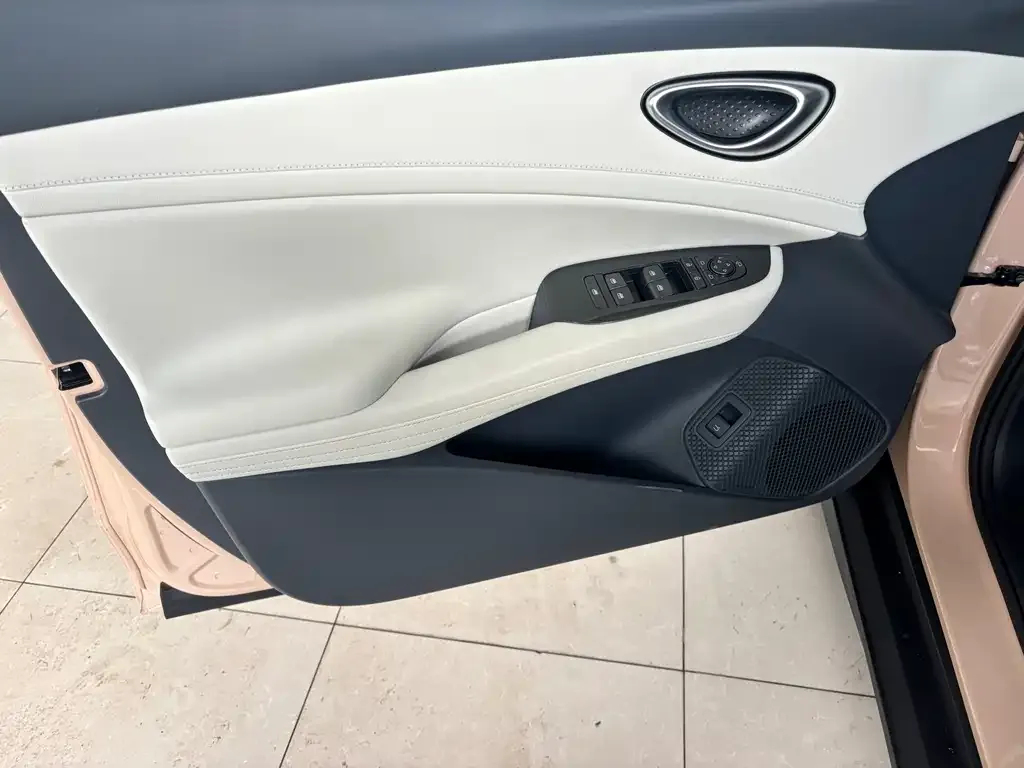 BYD Seal 06GT — фото 2