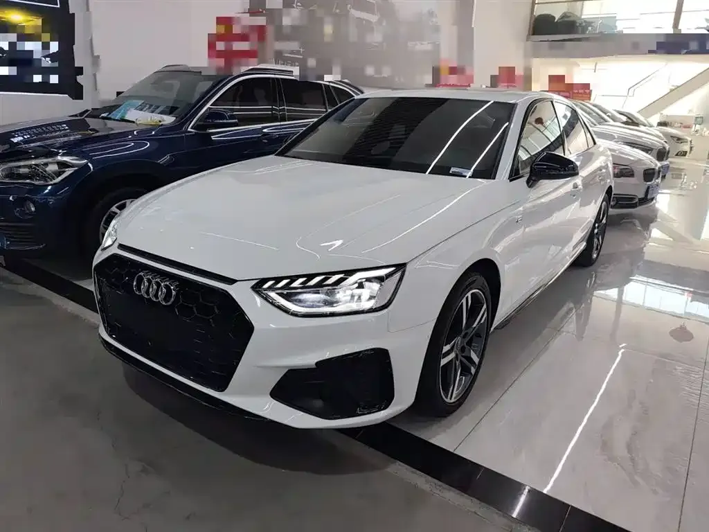 Audi A4L 2023 из CN, фото 1