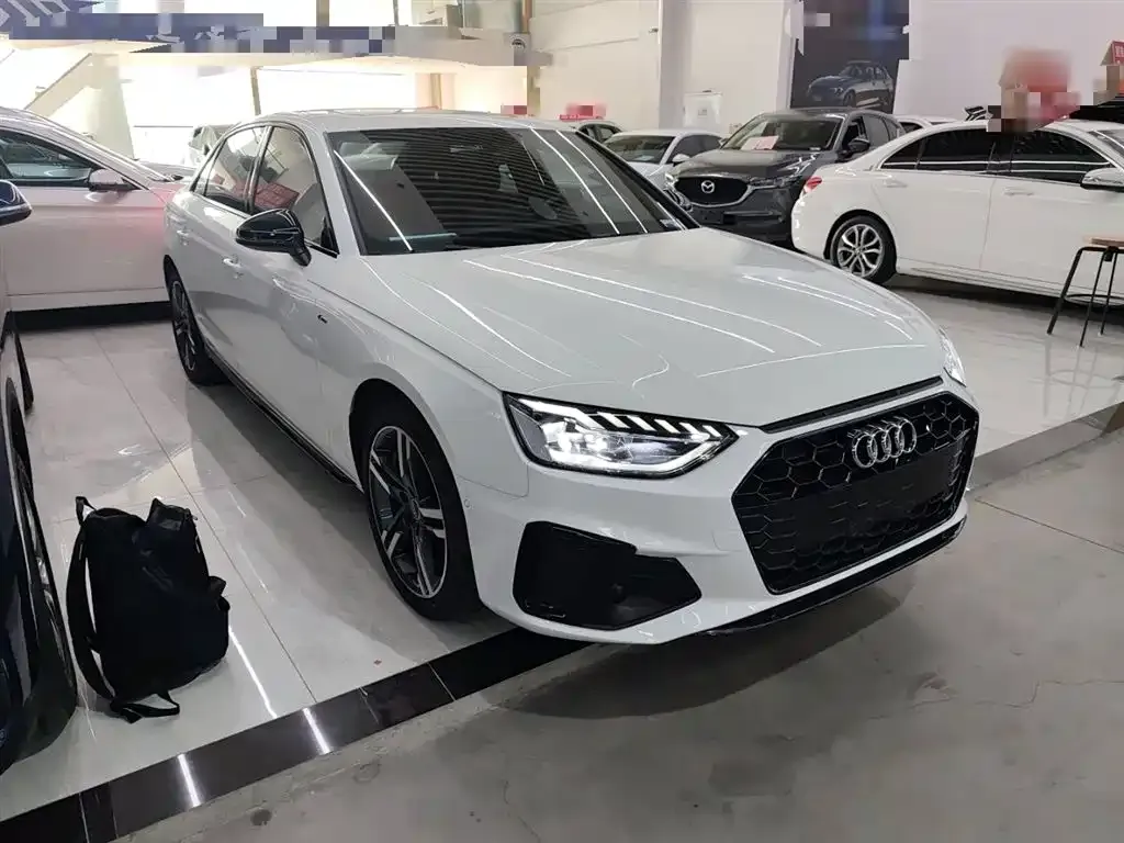 Audi A4L 2023 из CN, фото 7