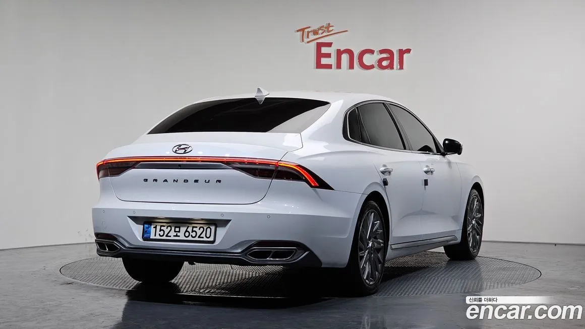 Hyundai Grandeur 2022 из KR, фото 2