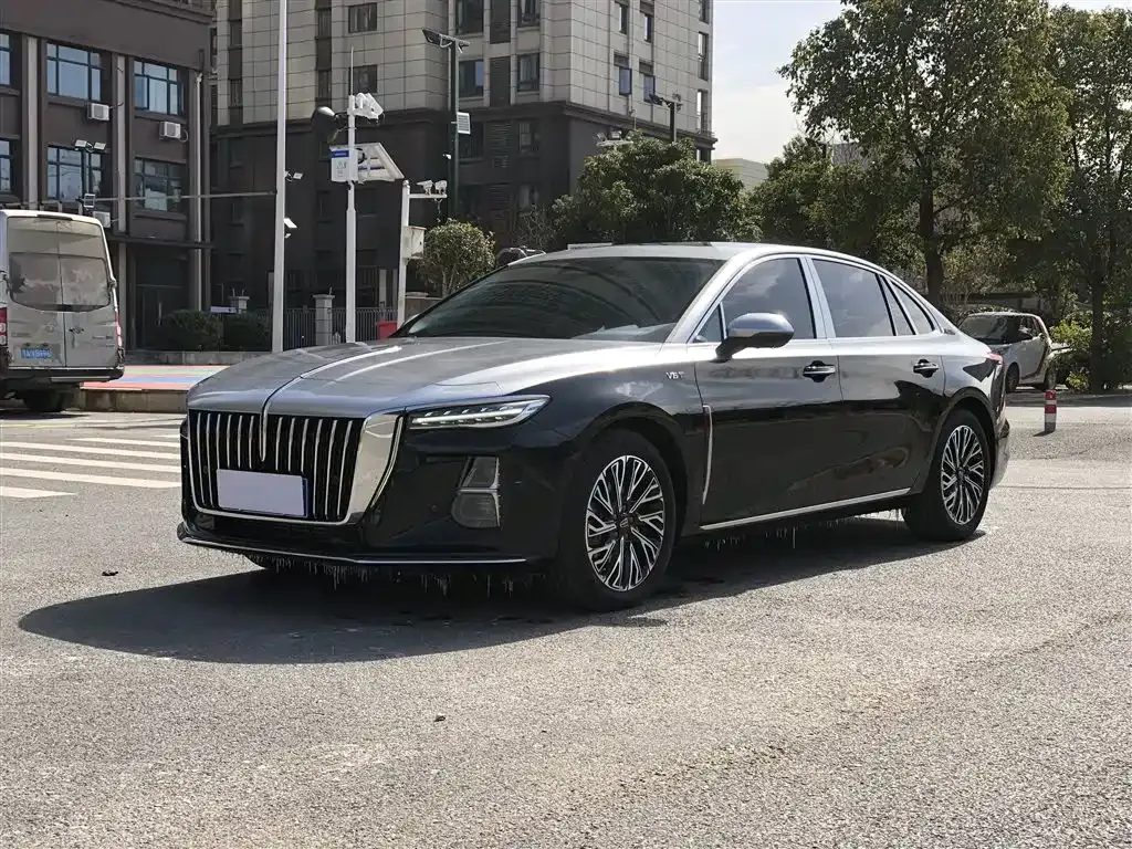 Hongqi H5 — фото 1