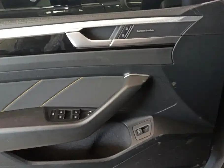 Volkswagen CC 2022 из CN, фото 5