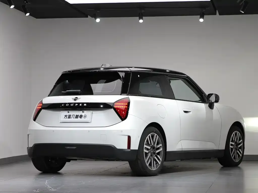 [object Object] MINI COOPER EV 2024 из CN, фото 5