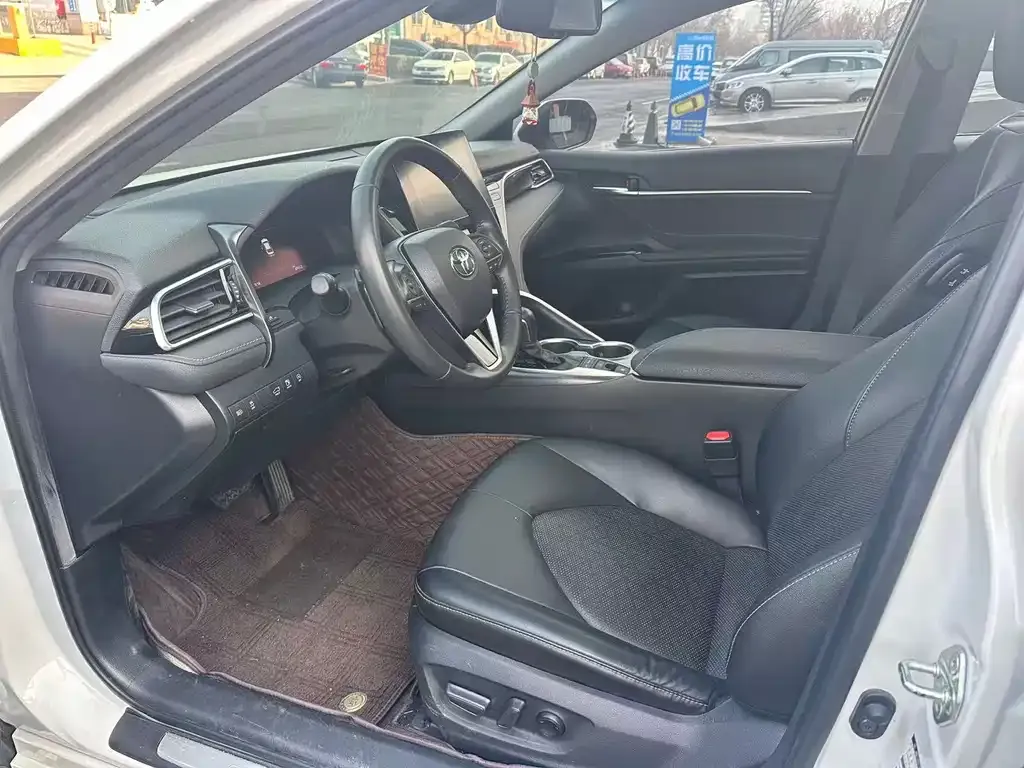 Toyota Camry 2022 из CN, фото 5