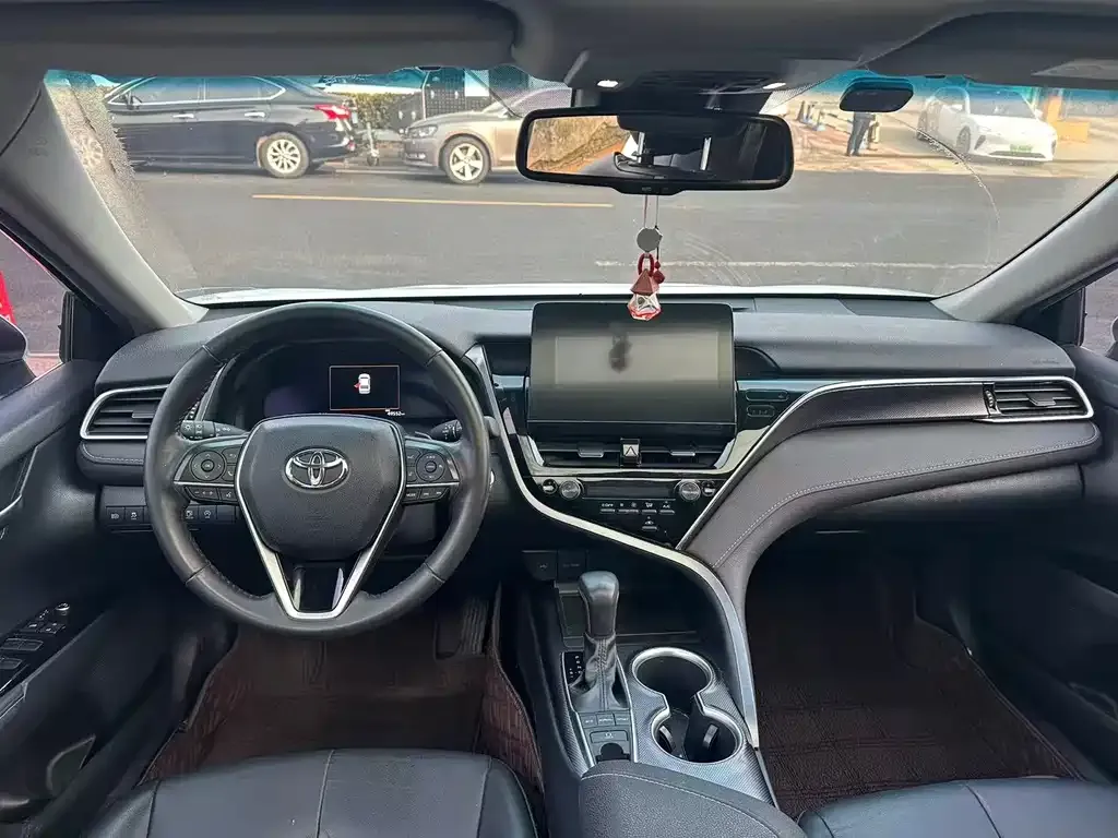 Toyota Camry 2022 из CN, фото 2