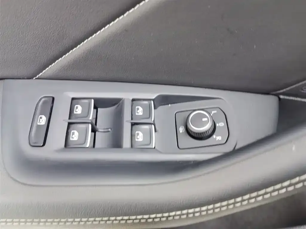 Volkswagen Magotan 2025 из CN, фото 3
