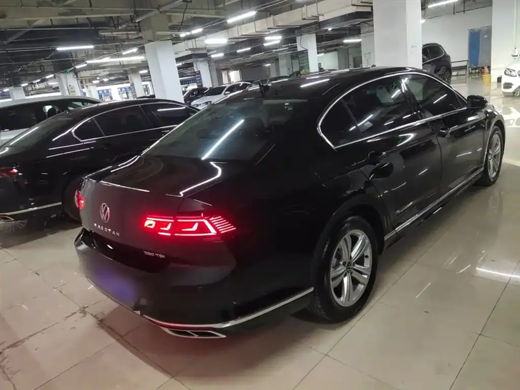 Volkswagen Magotan 2025 из CN, фото 7