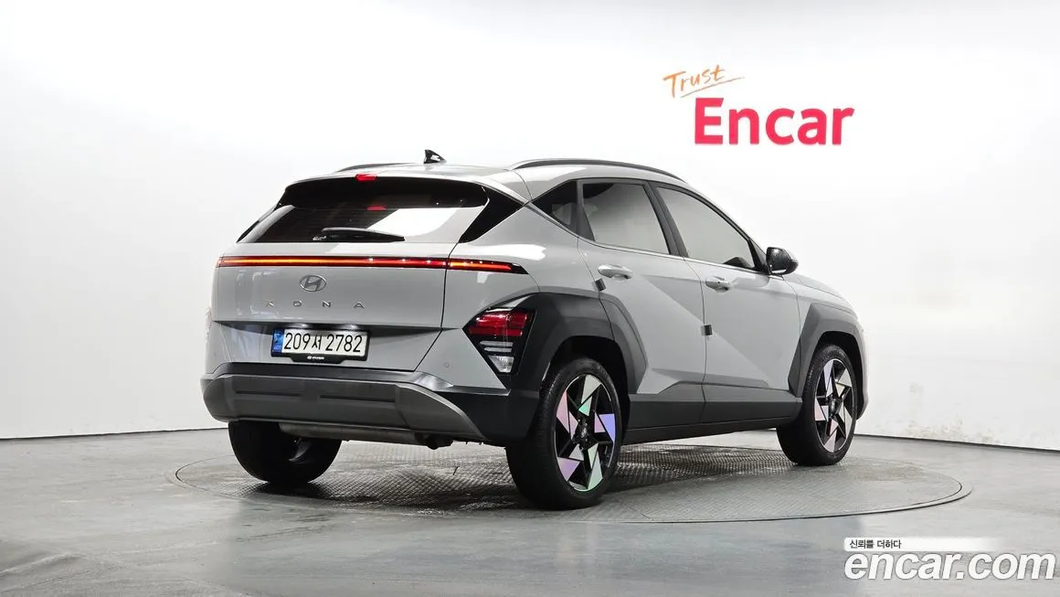 Hyundai Kona 2023 из KR, фото 2
