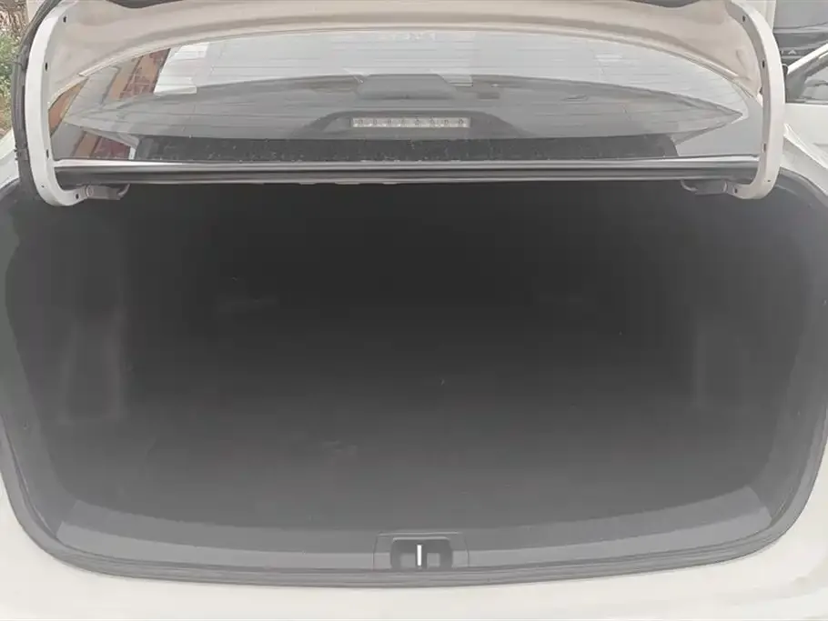 Toyota Corolla 2023 из CN, фото 6