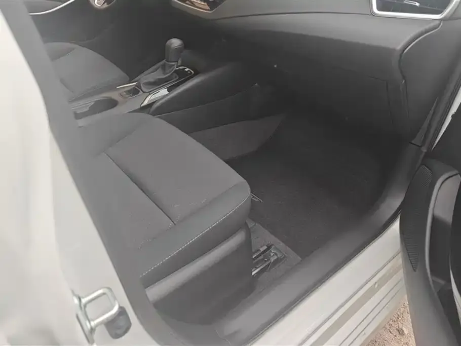 Toyota Corolla 2023 из CN, фото 3