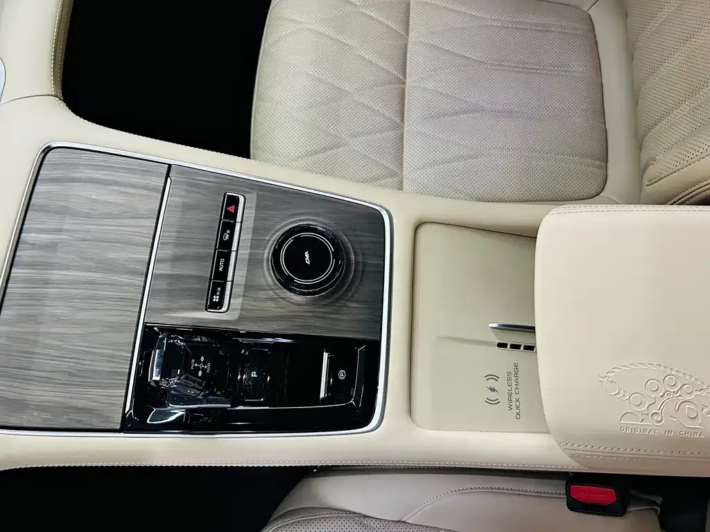 Geely Xingyue L 2024 из CN, фото 10