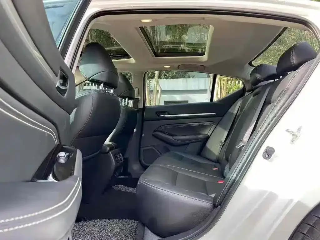 Nissan Teana 2023 из CN, фото 5