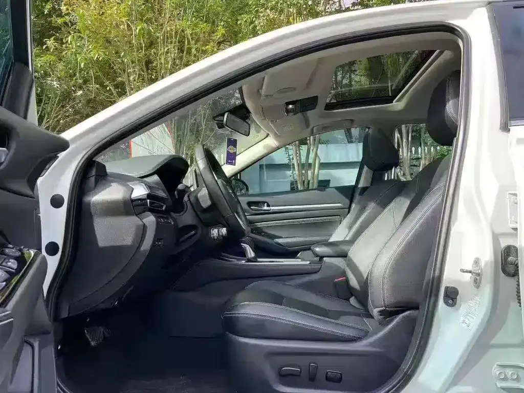 Nissan Teana 2023 из CN, фото 3