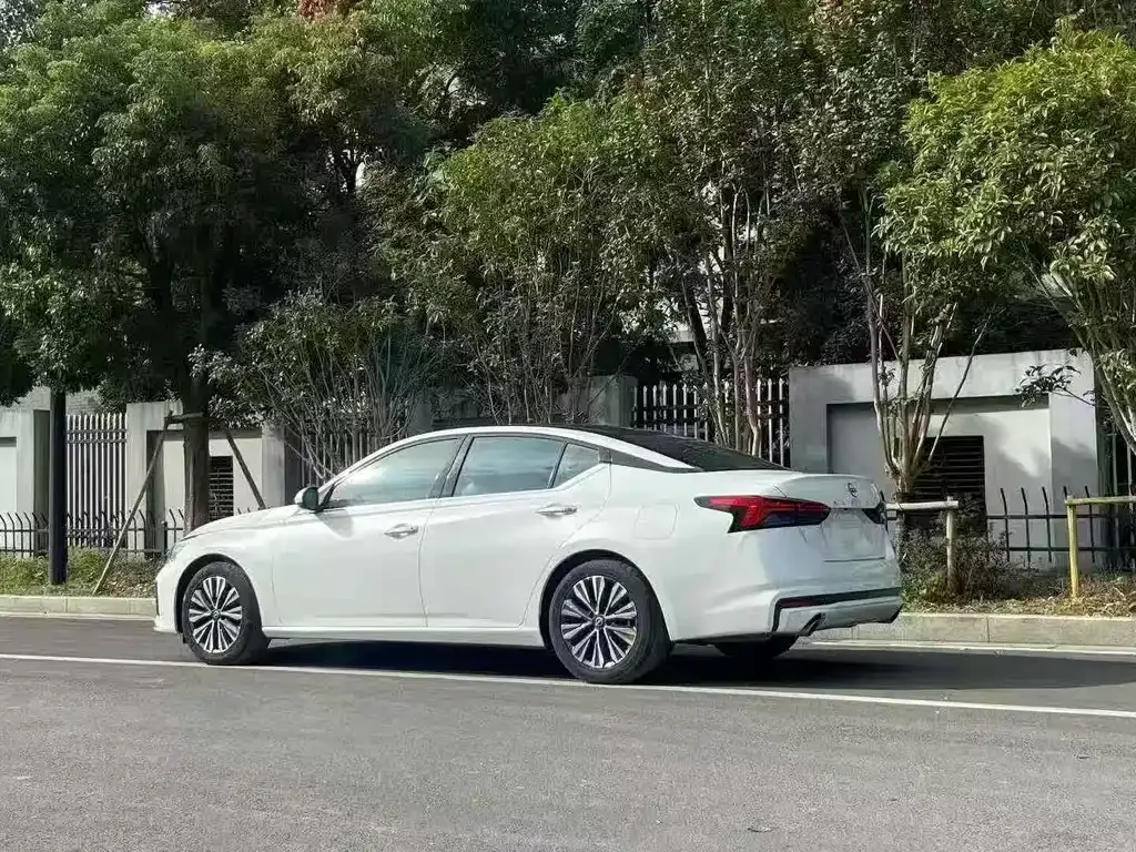 Nissan Teana 2023 из CN, фото 4