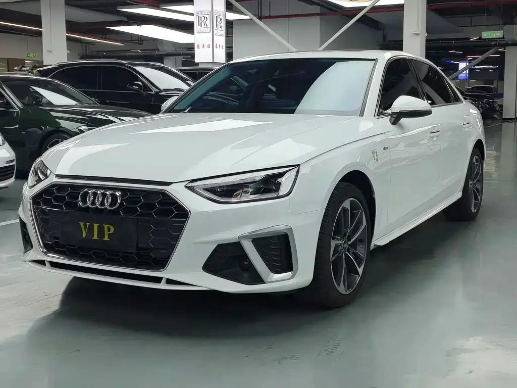Audi A4L 2024 из CN, фото 1