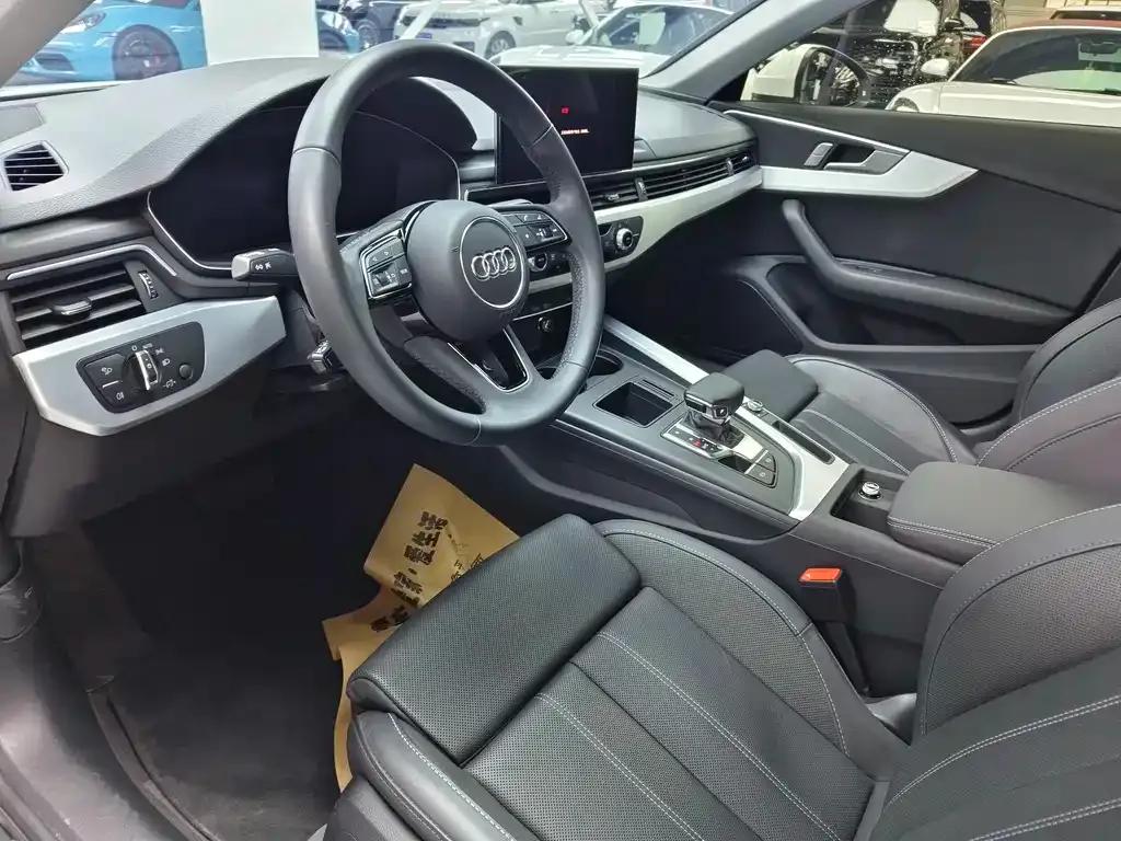 Audi A4L 2024 из CN, фото 8