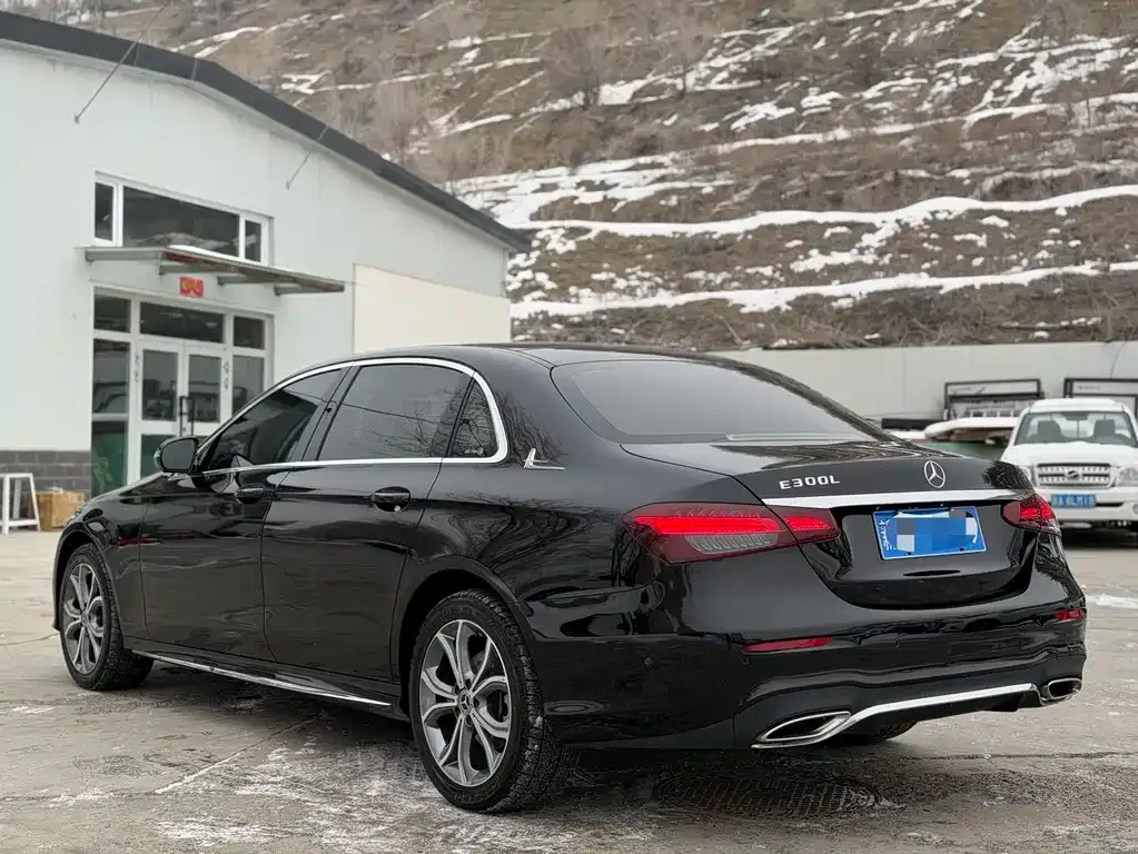 Mercedes-Benz E-Class 2023 из CN, фото 9