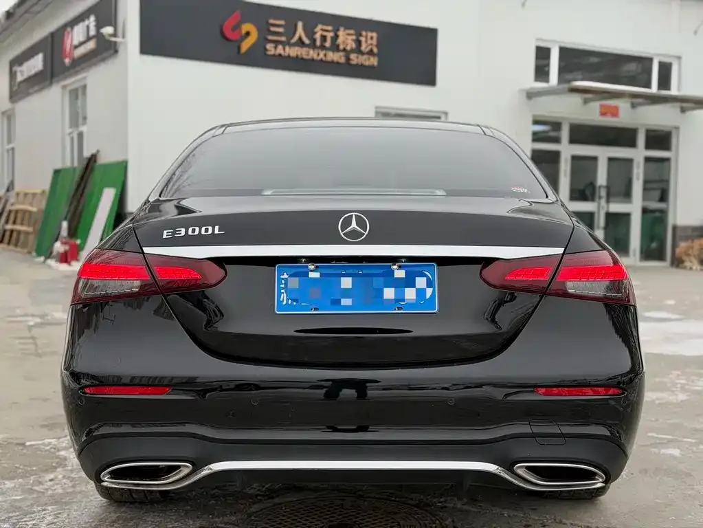 Mercedes-Benz E-Class 2023 из CN, фото 3