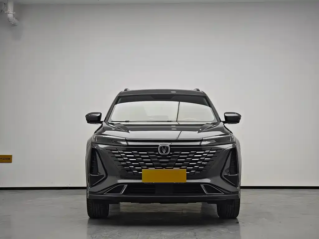 Changan CS75PLUS — фото 2