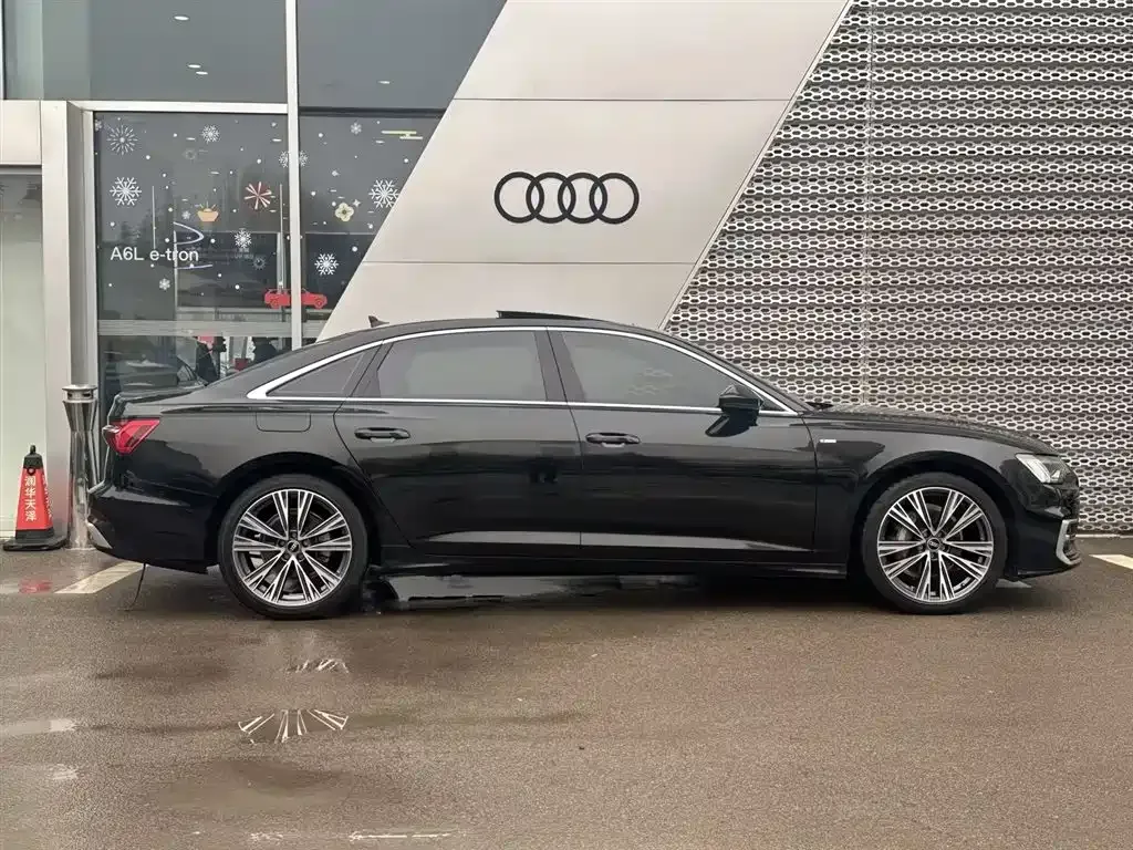 Audi A6L 2024 из CN, фото 1