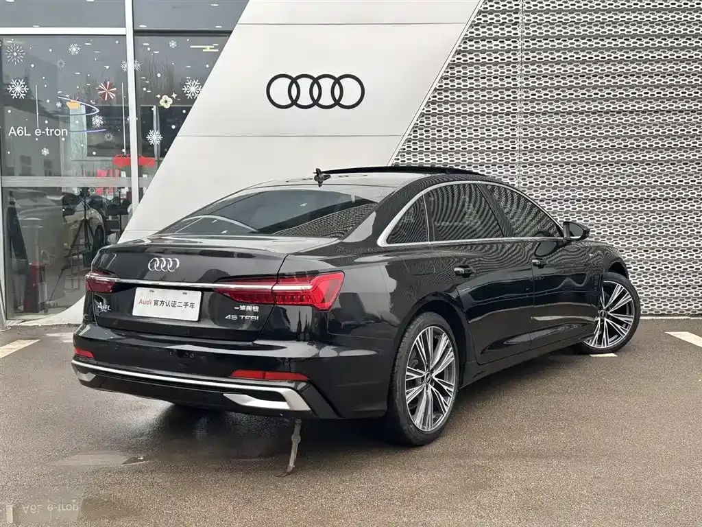 Audi A6L 2024 из CN, фото 5