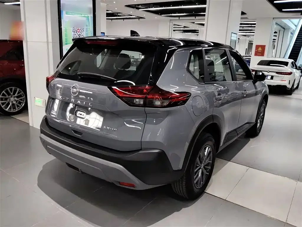 Nissan X-Trail 2023 из CN, фото 3