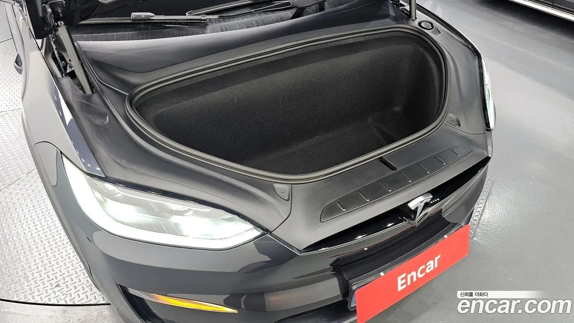 Tesla Model X 2025 из KR, фото 7