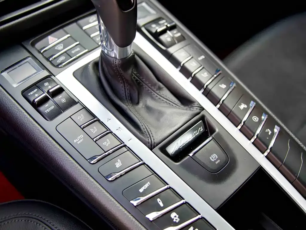 Porsche Macan 2021 из CN, фото 3
