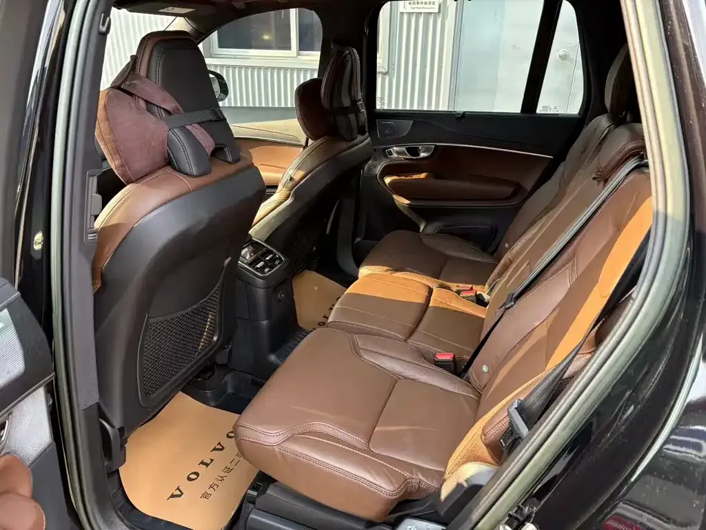 Volvo XC90 PHEV 2023 из CN, фото 2