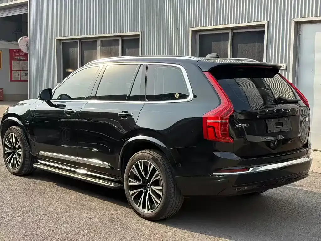 Volvo XC90 PHEV 2023 из CN, фото 4
