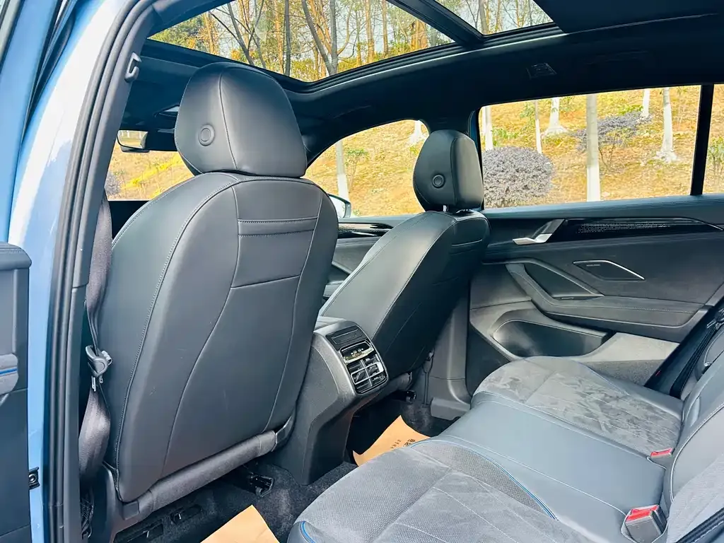 Volkswagen Tiguan L 2024 из CN, фото 6