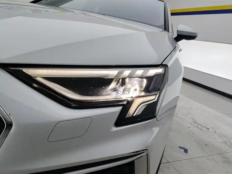 Audi A3 2023 из CN, фото 3