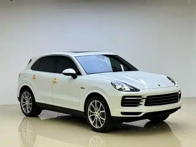Porsche Cayenne Hybrid — фото 1