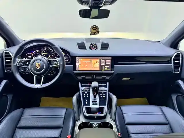 Porsche Cayenne Hybrid — фото 6